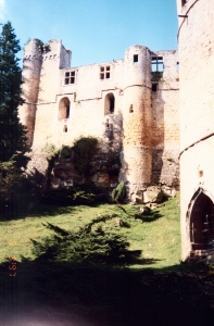 Beaufort Castle ruins