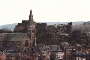 La Roche is dominated by the Feudal Castle ruins on the rocky escarpment above it.